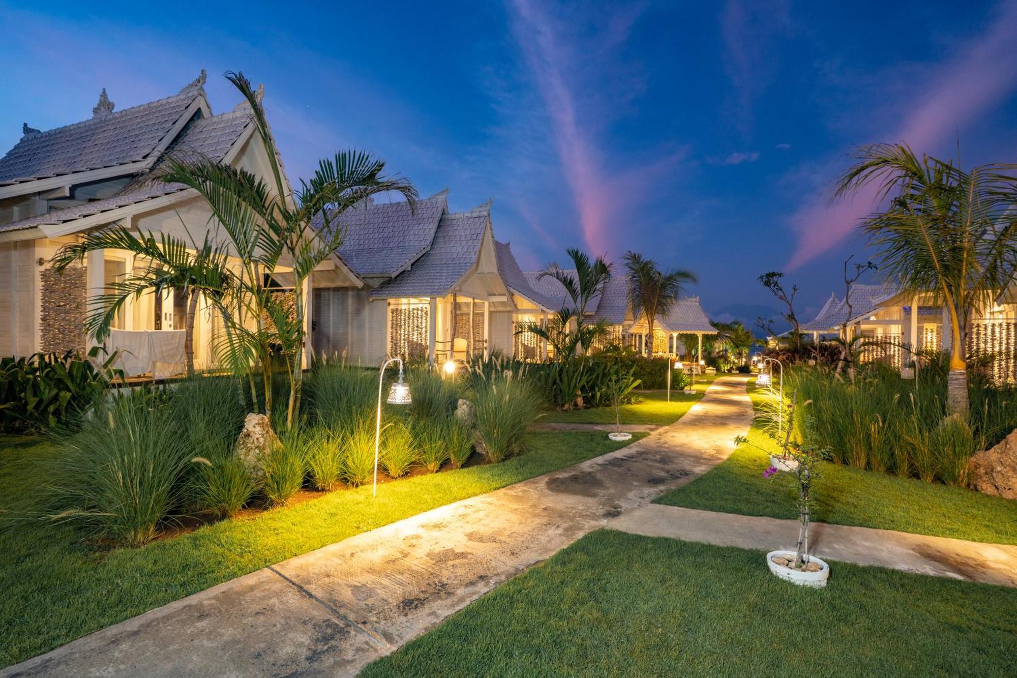 Paus Putih Hotel Nusa Lembongan  Ngoại thất bức ảnh