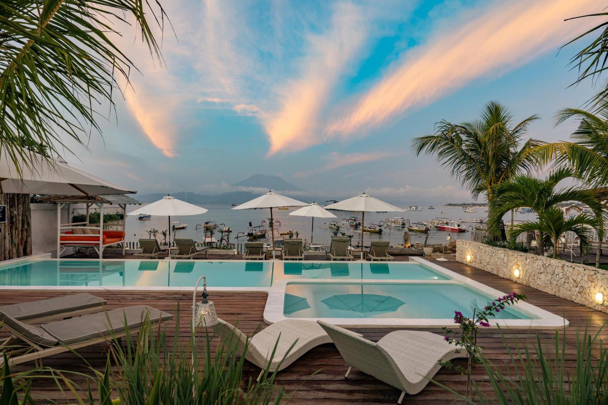Paus Putih Hotel Nusa Lembongan  Ngoại thất bức ảnh