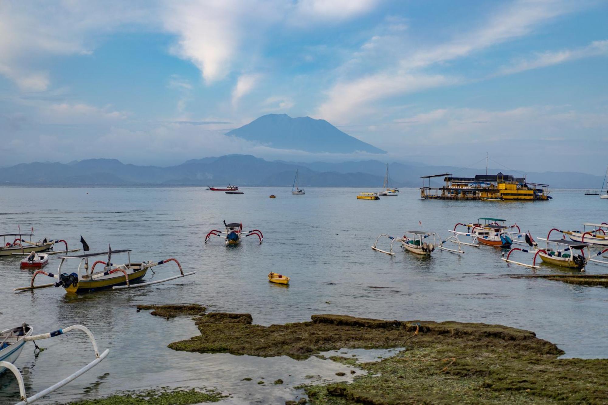 Paus Putih Hotel Nusa Lembongan  Ngoại thất bức ảnh